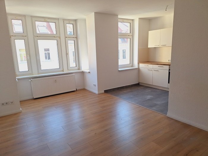 Exklusive sanierte 2 Raumwohnung inkl. Einbauküche -  2 Etage