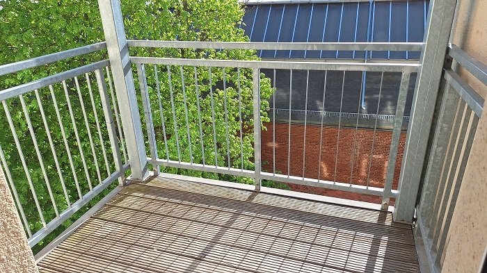 4 Raumwohnung mit Balkon und geräumigen Wohnzimmer inkl. EBK