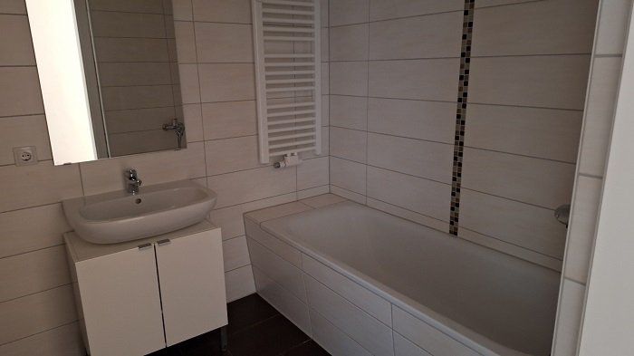 4 Raumwohnung mit Balkon und geräumigen Wohnzimmer inkl. EBK