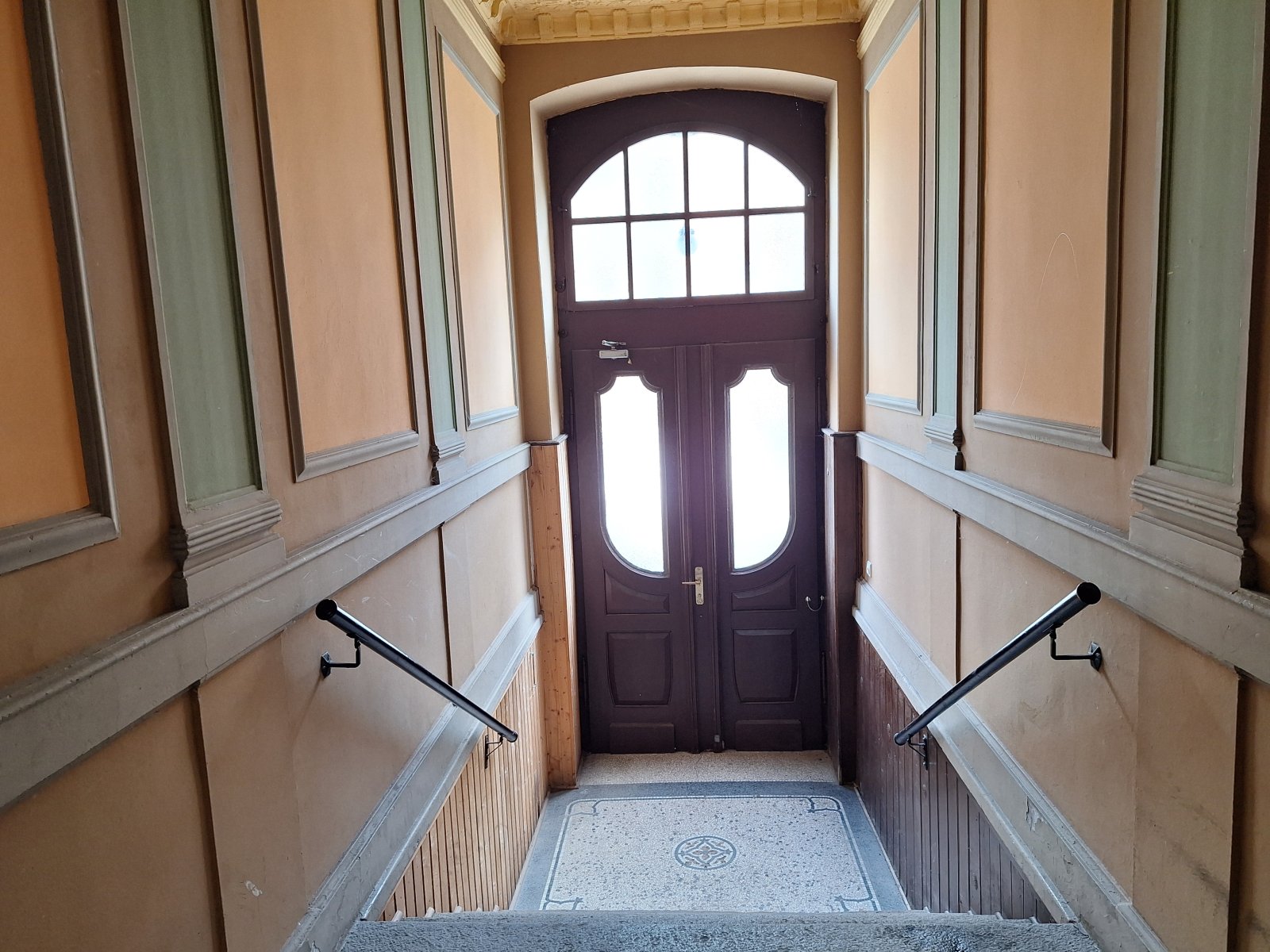 Hier können Sie sich Wohlfühlen - tolles Erkerwohnzimmer inkl EBK und vieles mehr 