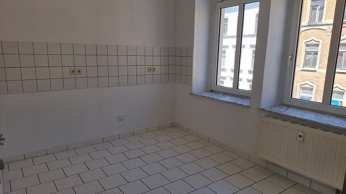 großzügige 3 Raumwohnung mit Balkon und Schlafzimmer hofseitig