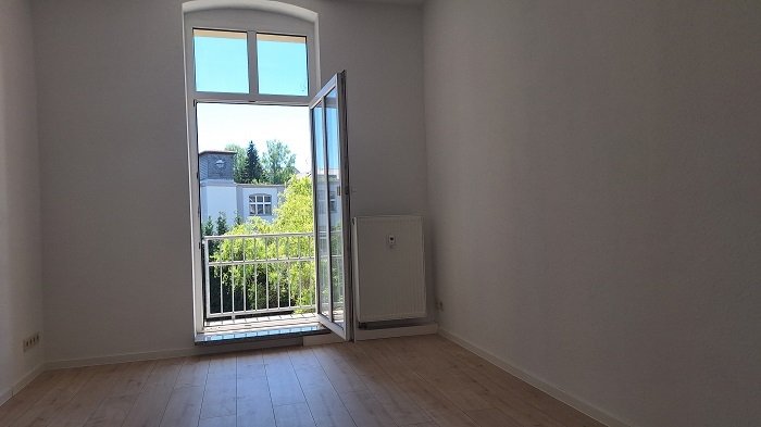 großzügige 3 Raumwohnung mit Balkon und Schlafzimmer hofseitig