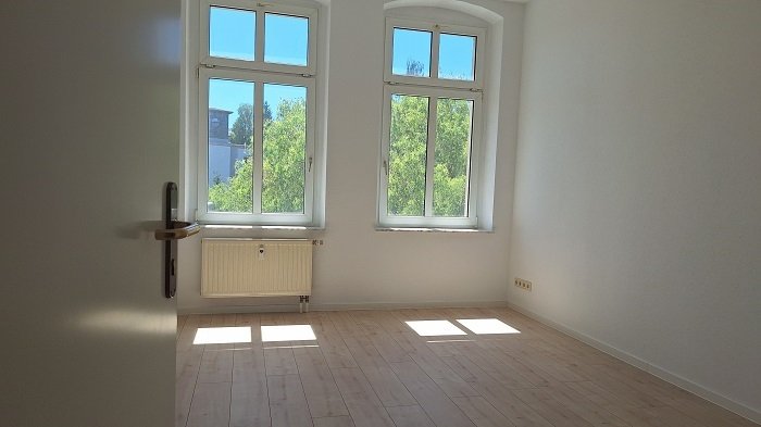 großzügige 3 Raumwohnung mit Balkon und Schlafzimmer hofseitig