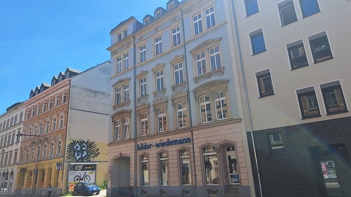 großzügige 3 Raumwohnung mit Balkon und Schlafzimmer hofseitig 