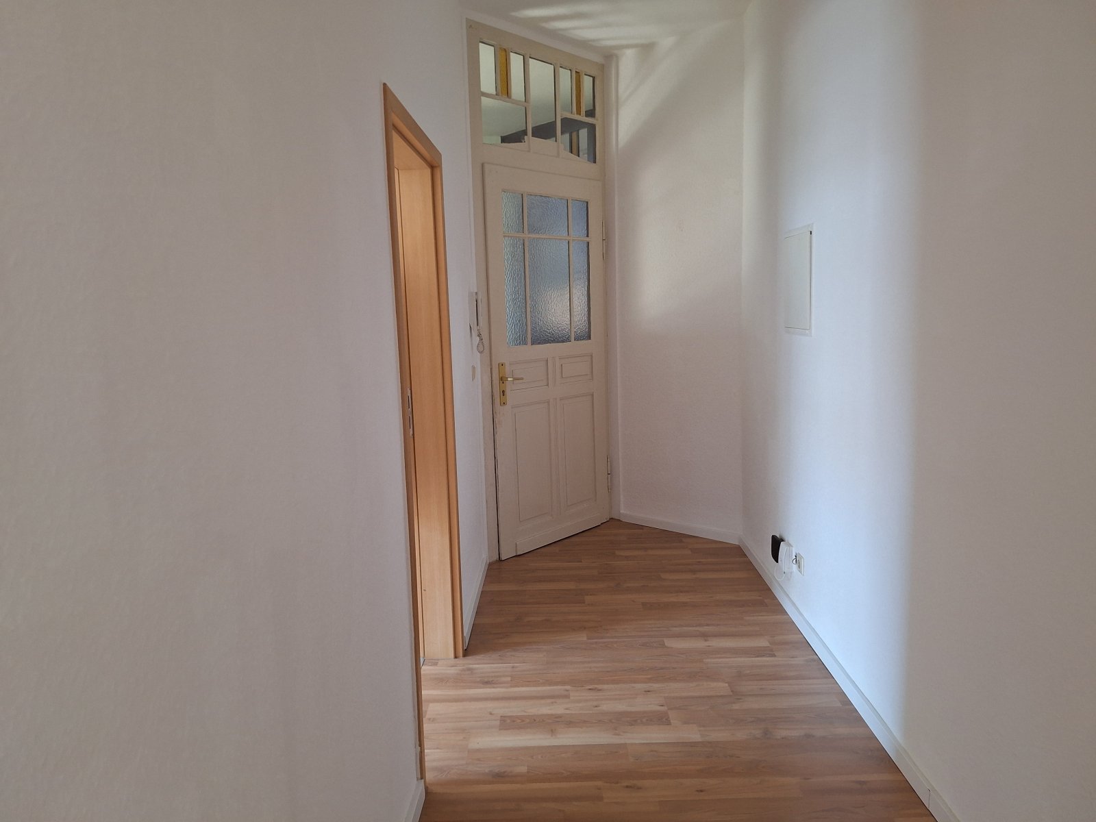 moderne 2 Raumwohnung mit EBK und Balkon