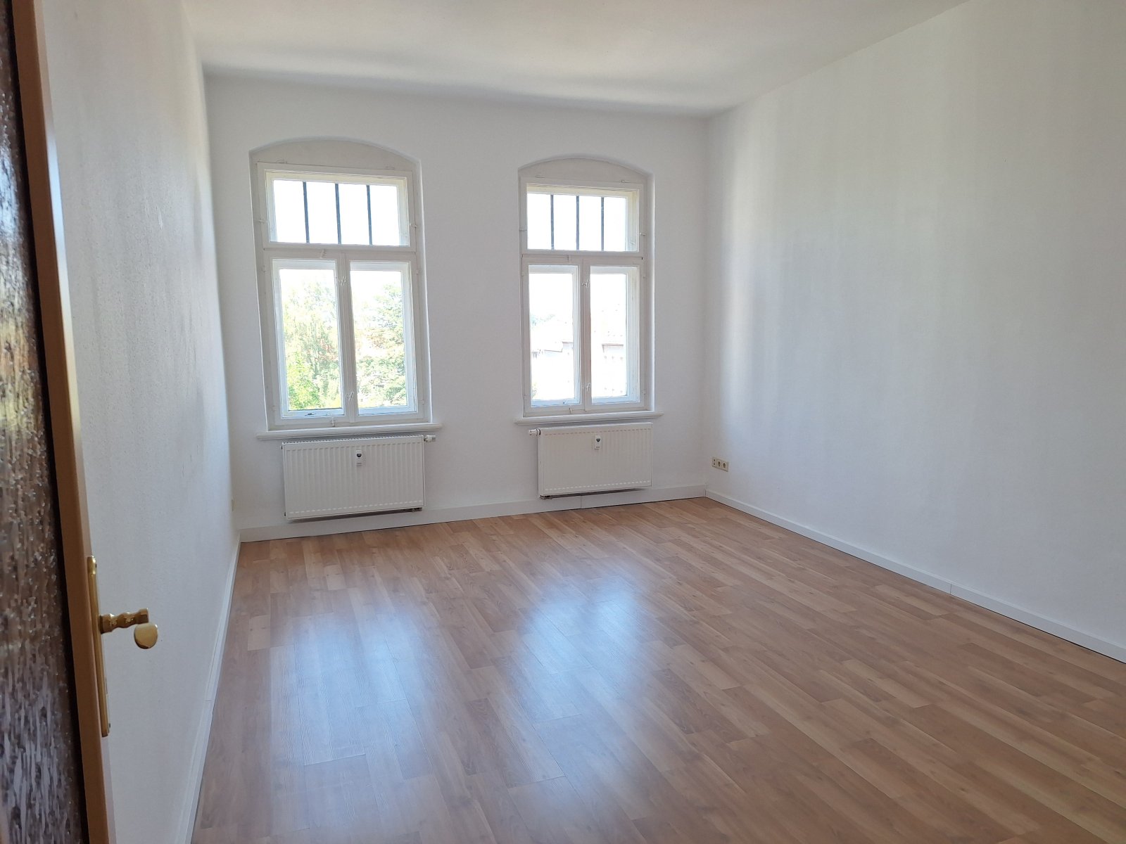 moderne 2 Raumwohnung mit EBK und Balkon