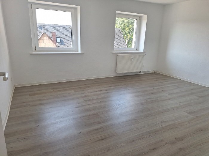 lichtdurchflutete 2 Raumwohnung mit Balkon im Dachgeschoss - großer Gemeinschaftsgarten inklusive