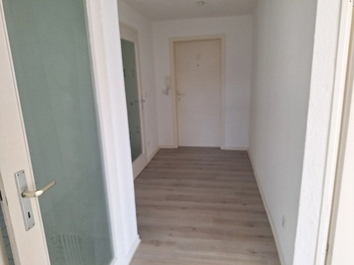 lichtdurchflutete 2 Raumwohnung mit Balkon im Dachgeschoss - großer Gemeinschaftsgarten inklusive
