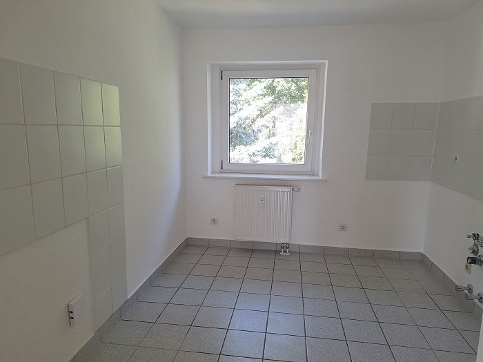 lichtdurchflutete 2 Raumwohnung mit Balkon im Dachgeschoss - großer Gemeinschaftsgarten inklusive