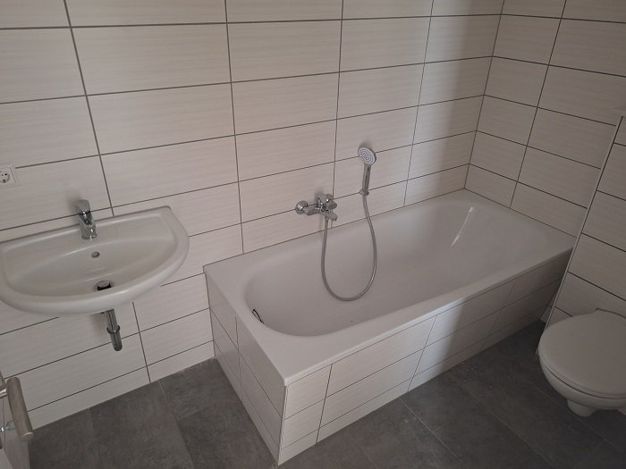 Familienwohnung mit 3,5 Zimmern und 2 Bädern - frisch hergerichtet!