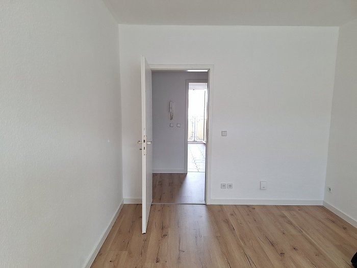 1 Raumwohnung mit Balkon