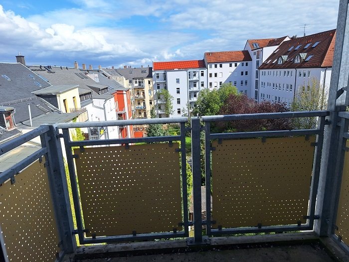 1 Raumwohnung mit Balkon 