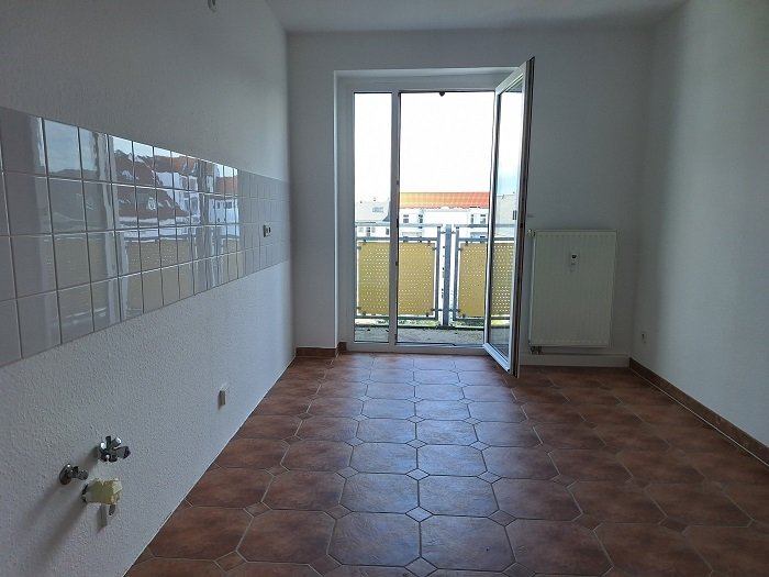 1 Raumwohnung mit Balkon