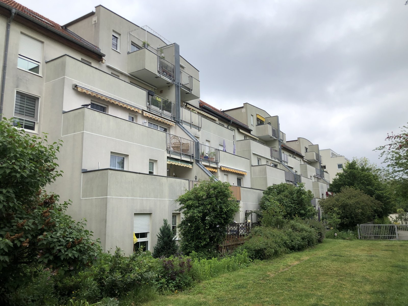 Aussenansicht - Gartenseite Aussenansicht - Gartenseite