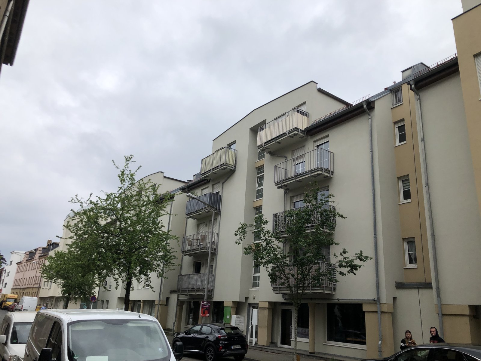Aussenansicht - Straßenseite Aussenansicht - Straßenseite