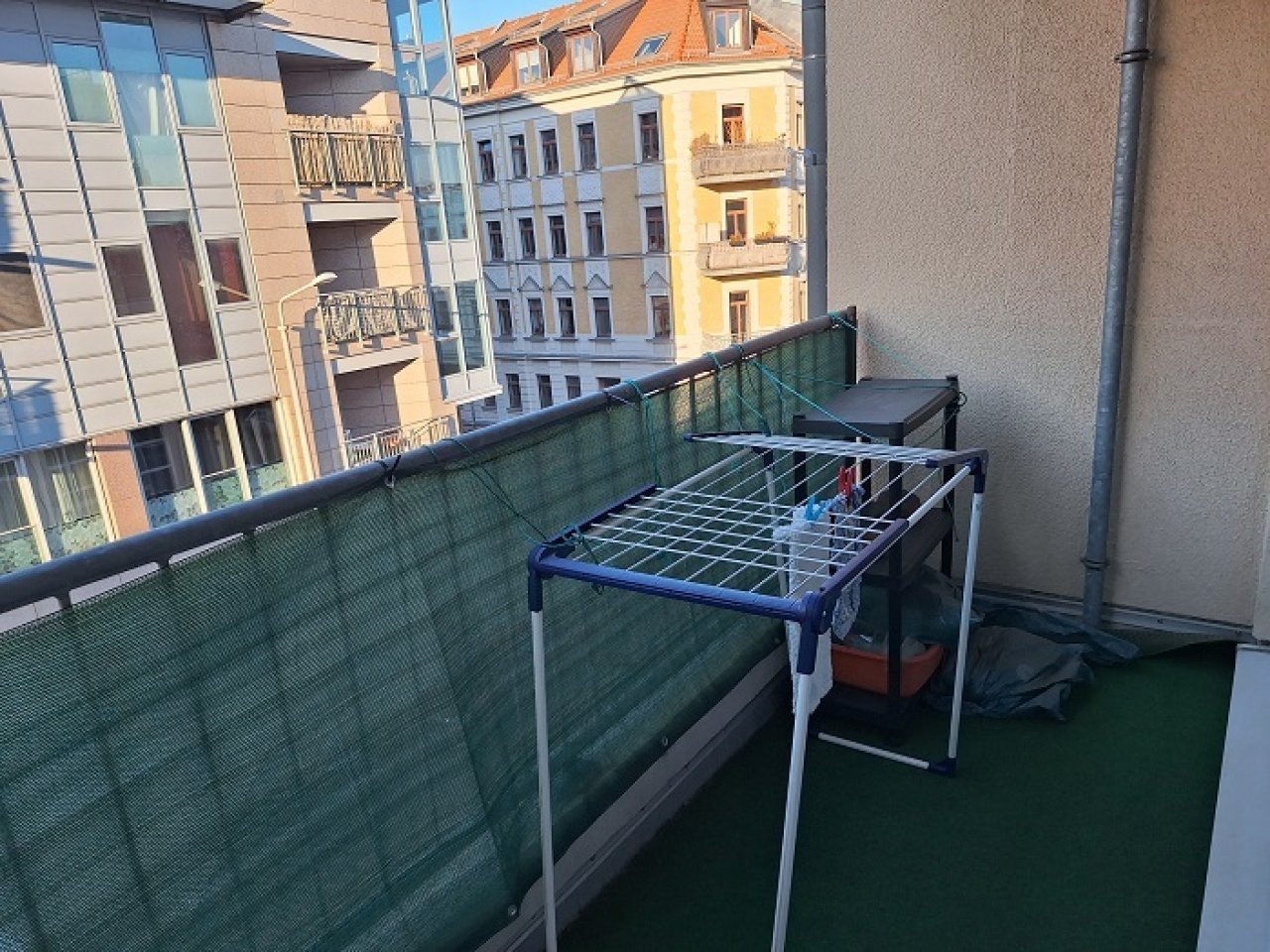 Balkon Straßenseitig 